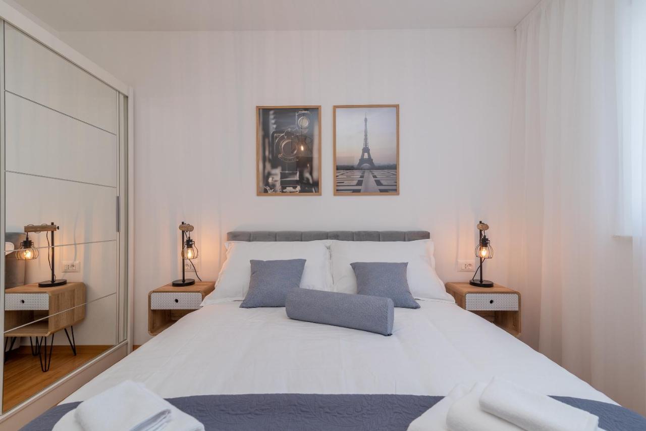 Infinity Residence Trogir Bagian luar foto