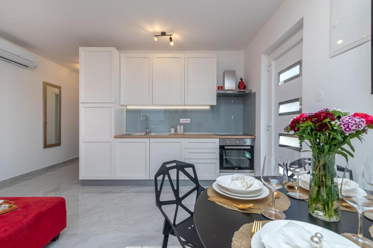 Infinity Residence Trogir Bagian luar foto