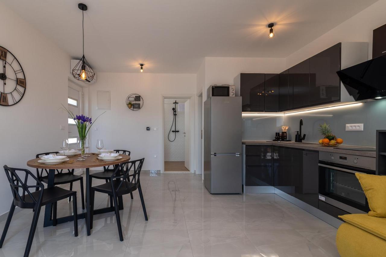 Infinity Residence Trogir Bagian luar foto